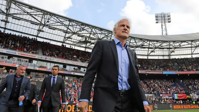 Fred Rutten Tinggalkan Kursi Pelatih Feyenoord