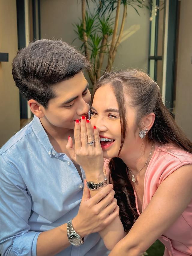 Elina Joerg Dilamar Athalla Naufal