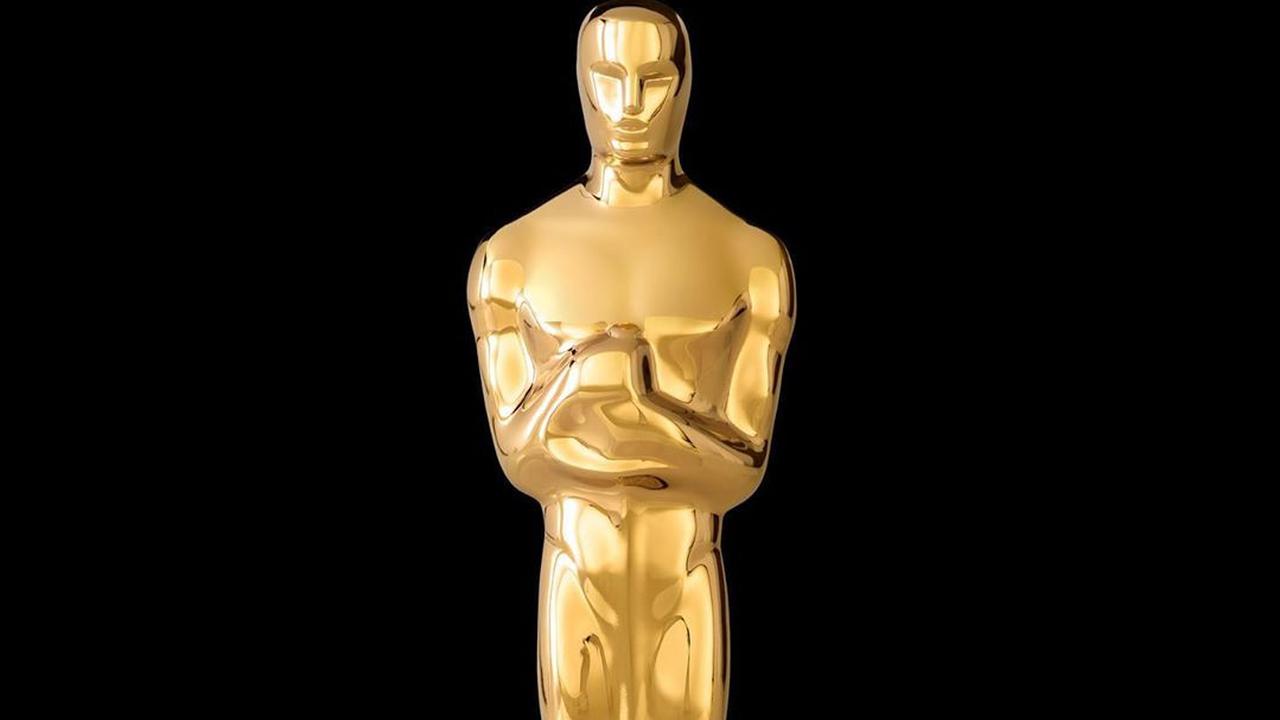 Piala Oscar. (Foto: Instagram @kevinhart4real)