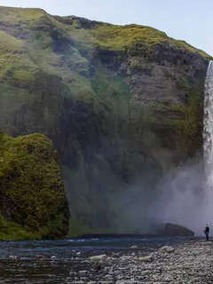Tempat Paling Indah Di Dunia Yang Wajib Masuk Daftar Liburan (Photo by Delaney Van Vranken on Pexels)