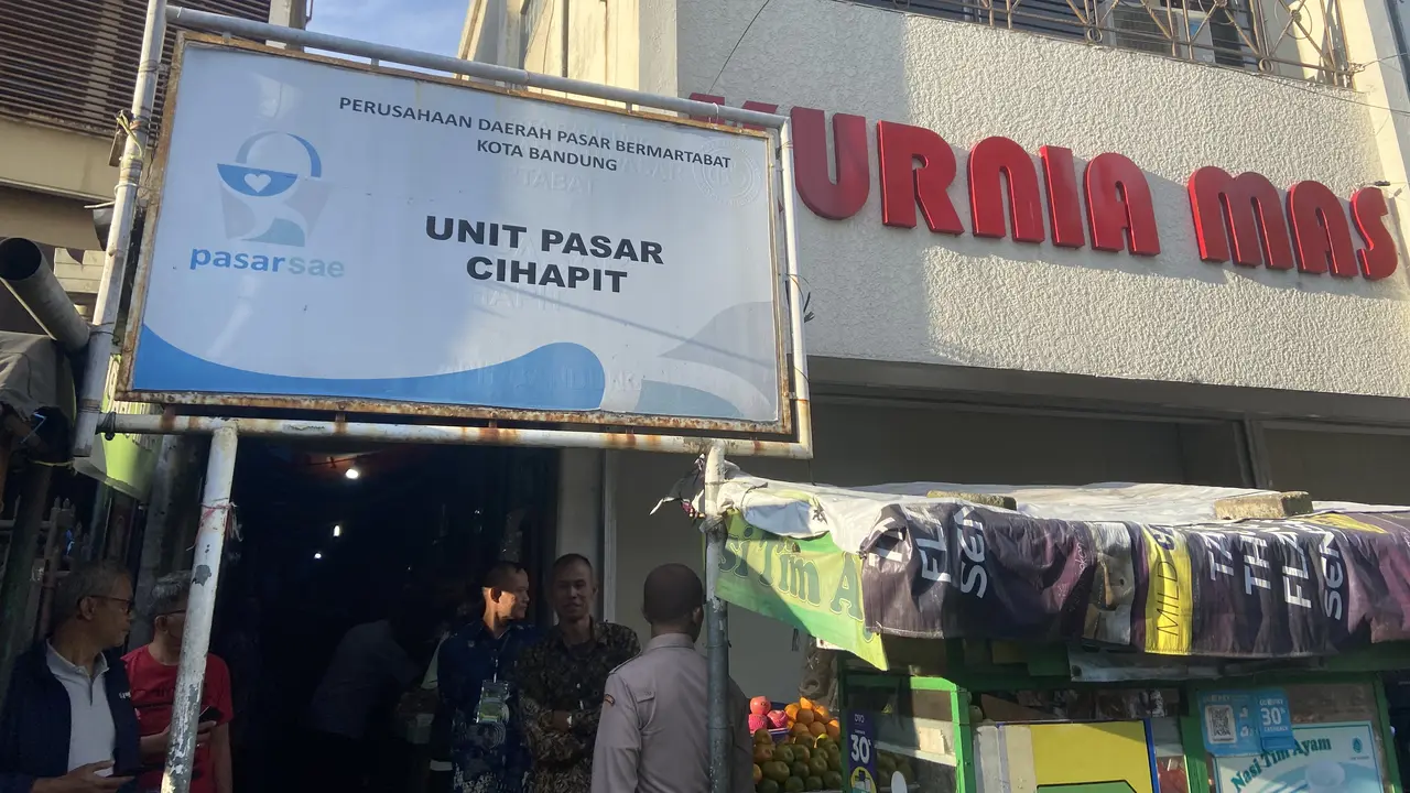 Suasana Pasar Cihapit Kota Bandung sebelum kunjungan Presiden Joko Widodo (Jokowi)