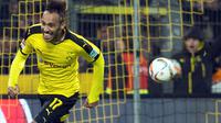 2. Pierre-Emerick Aubameyang (Dortmund) - Stiker Gabon ini akan bereuni dengan Juergen Klopp jika mau menerima pinangan Liverpool. Namun untuk mendatangkannya The Reds harus bersaing dengan Real Madrid dan Manchester City. (AFP/Bernd Thissen)