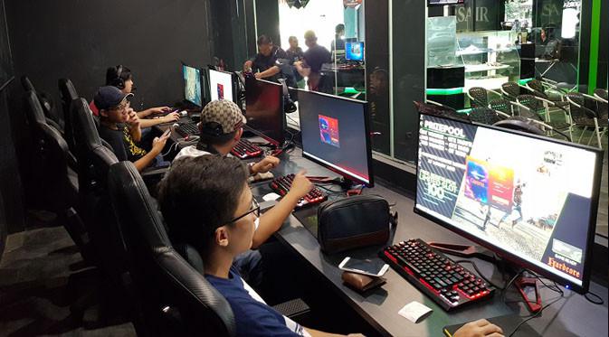 Hardcore iCafe di Malang. Liputan6.com/ Dewi Widya Ningrum