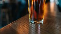 Ilustrasi minuman beralkohol. (dok. Jonas Jacobsson/Unsplash)