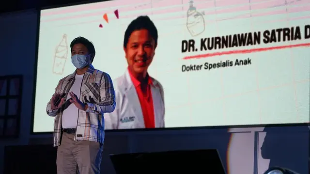 Dokter Spesialis Anak Kurniawan Satria Denta Alias Dokter Denta Menyebut Bahwa Minum Oralit Saat Sahur Bisa Membuat Puasa Lancar Selama Bulan Ramadhan Lantaran Oralit Untuk Mencegah Agar Tidak Dehidrasi  Foto: Tangkapan layar Youtube CISDI Channel.