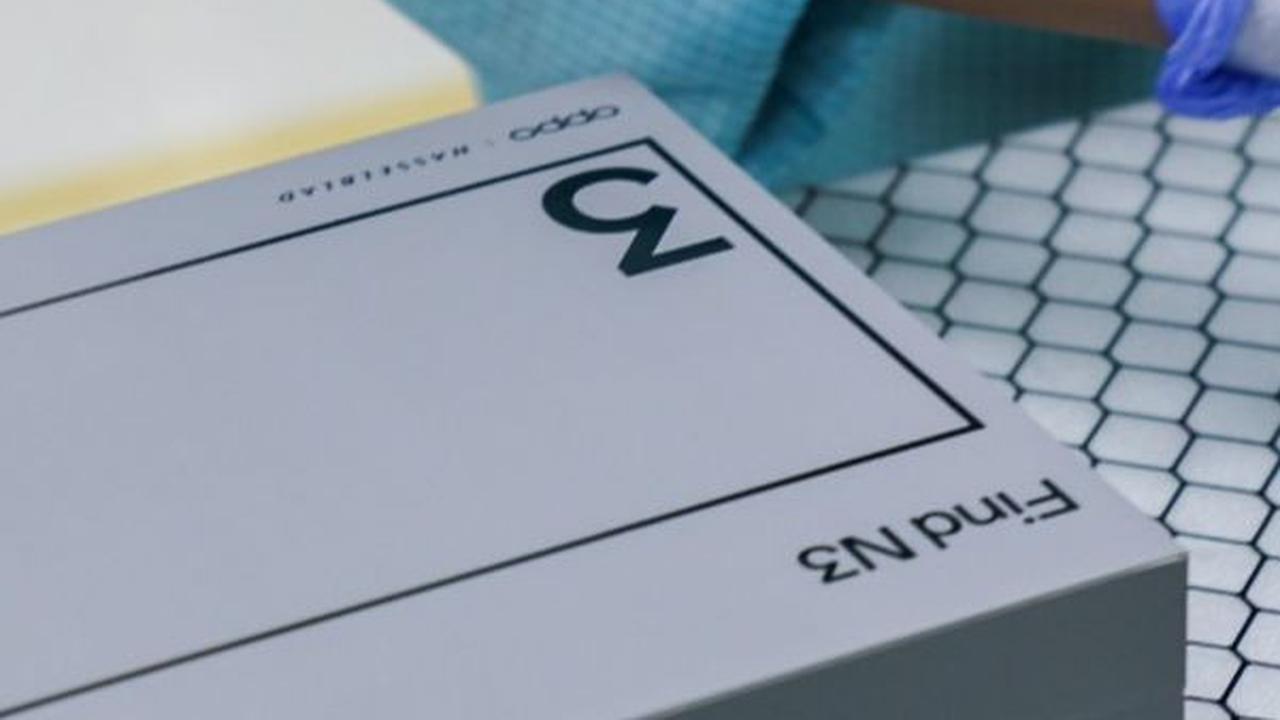 Berikut foto-foto proses perakitan HP OPPO Find N3 yang segera meluncur ke Indonesia dalam waktu dekat.&nbsp;