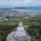 Foto dari udara menunjukkan patung Buddha Raksasa di Phuket, Thailand, 14 September 2020. Phuket, pulau terbesar di Thailand, terletak di pantai barat negara tersebut di Laut Andaman. (Xinhua/Zhang Keren)