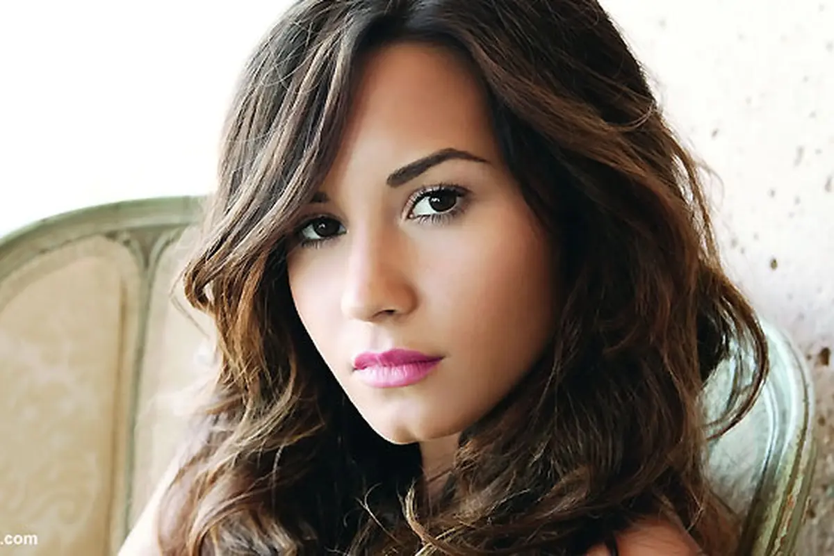 demi-lovato-130820b.jpg