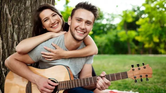 Sikap Perempuan yang Selalu Membahagiakan Pasangan, Rahasia yang Diam-Diam Membuat Terpesona