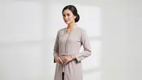 7 Model Kebaya Polos Tunik 2026, Perpaduan Tradisional dan Gaya Kekinian