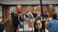 Terdakwa Kasus LNG Jawab Replik Jaksa KPK, Singgung Kontrak LNG Justru Untung