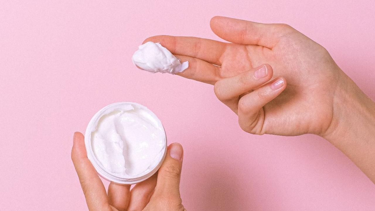 2. Skintific MSH Niacinamide Brightening Moisture Gel<br>