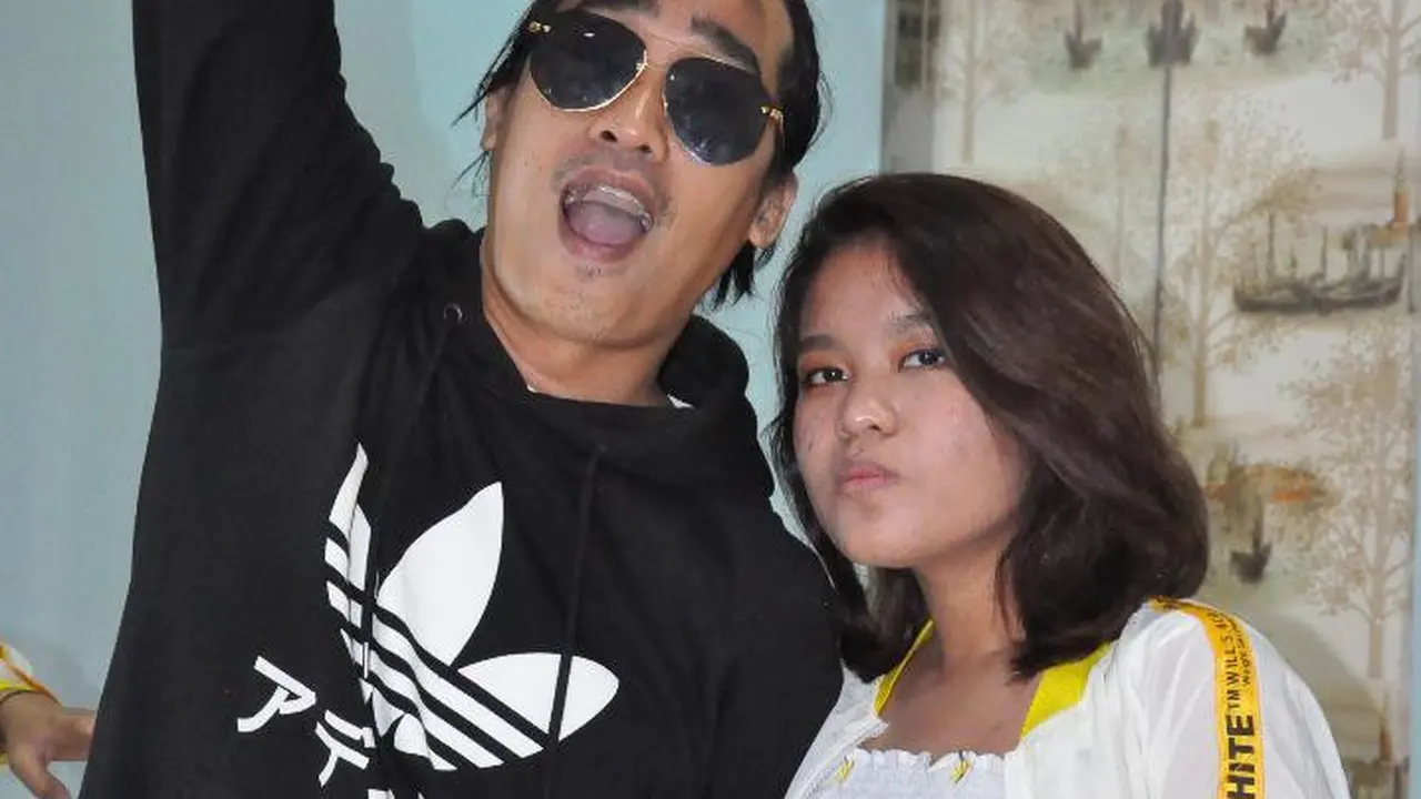 Cyelliaa Saputra dan Dide Hijau Daun