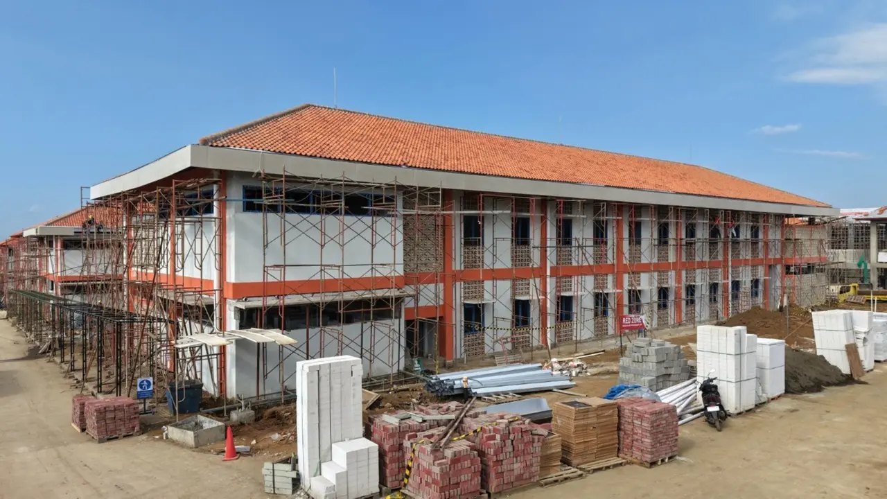 Pembangunan terus dilakukan di empat provinsi di Indonesia.