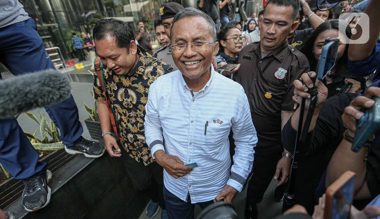 Diketahui KPK tengah mengusut kasus dugaan korupsi pengadaan gas alam cair atau liquefied natural gas (LNG) di PT Pertamina. KPK belum mengumumkan detail terkait kasus itu. (Liputan6.com/Faizal Fanani)