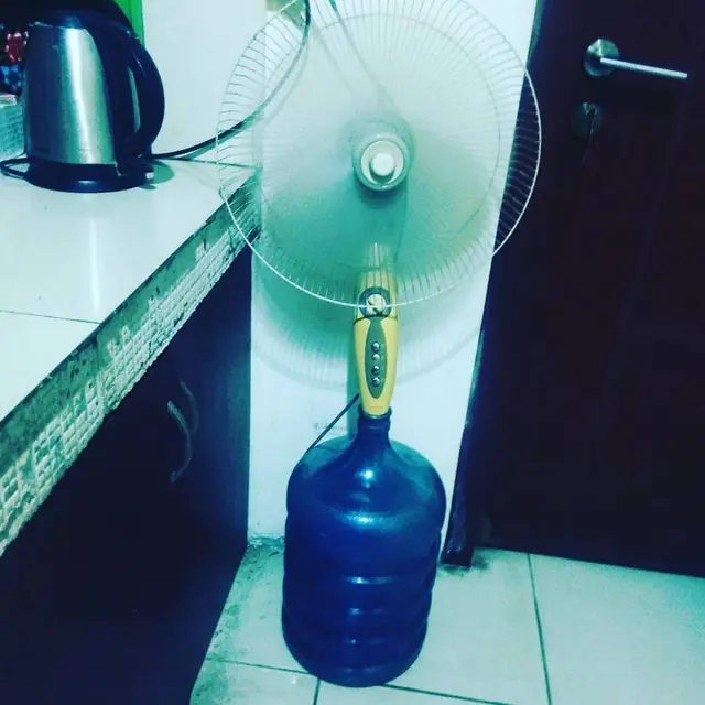 7 Potret Nyeleneh Alih Fungsi Galon Air Ini Kreatif Banget, Jadi Kandang Burung