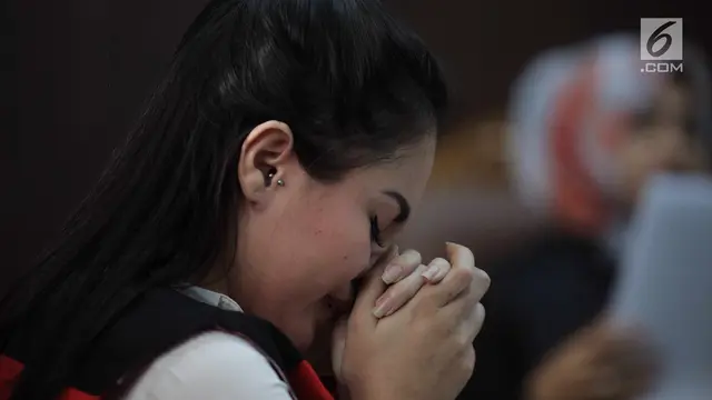 Jennifer Dunn Menangis Dituntut 8 Bulan
