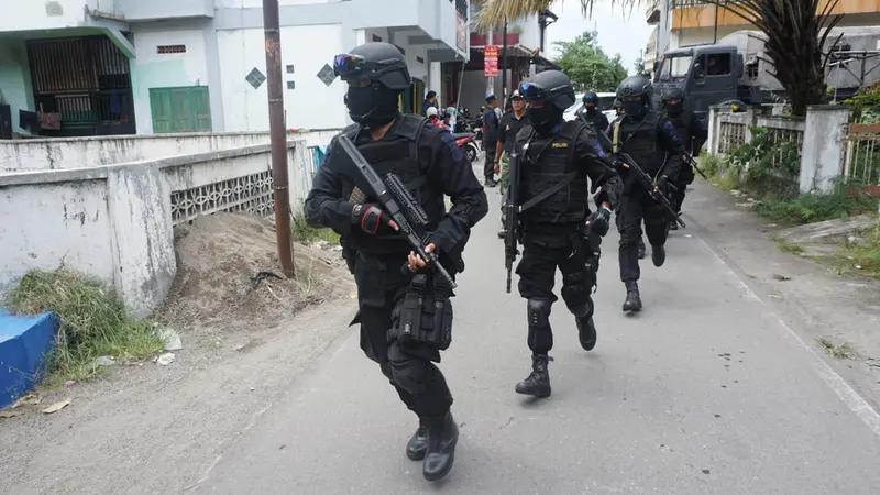 Densus 88 Tangkap Warga Palembang Terduga Teroris di Cirebon