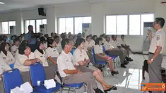 Citizen6, Tanjung Priok: Segenap PNS Kolinlamil ketika sesi tanya jawab dalam kegiatan sosialisasi tentang Tupok Orgapros Korpri TNI AL di Gedung Laut Natuna Mako Kolinlamil Tanjung Priok, Jakarta Utara Kamis, (1/11). (Pengirim: 

