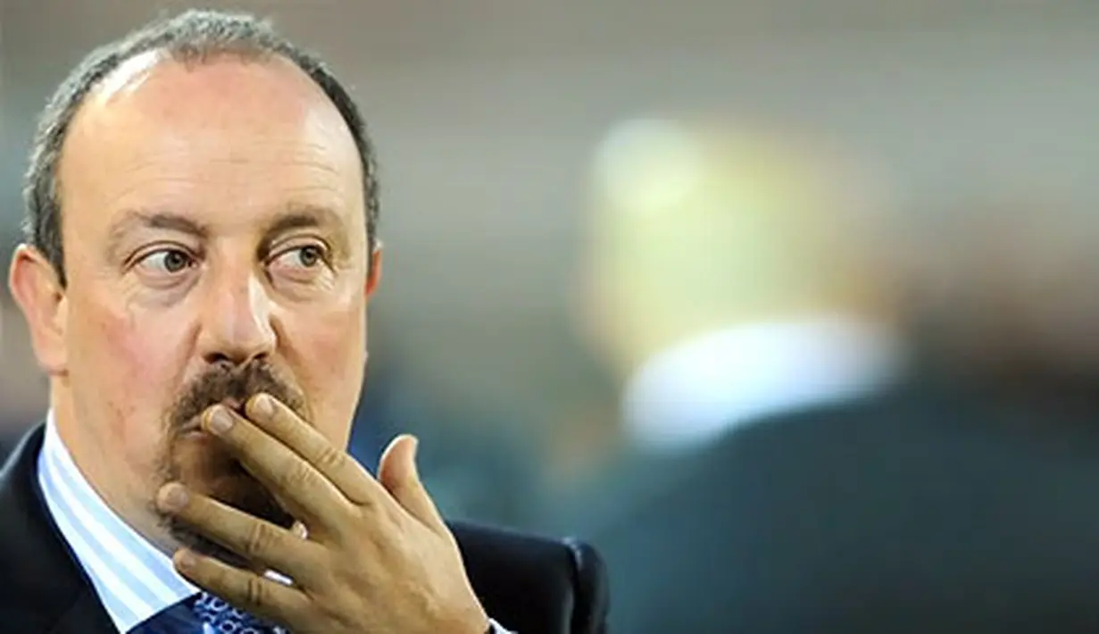 Pelatih Inter Milan Rafael Benitez dalam laga kontra Lecce pada ajang Serie A pada 10 November 2010 di Stadio Via del Mare, Lecce. AFP PHOTO/ALBERTO PIZZOLI