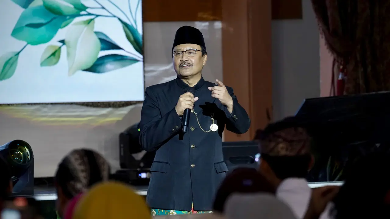 Menteri Sosial Saifullah Yusuf (Gus Ipul) saat menghadiri peringatan Hari Kartini 2025 di kantor Kementerian Sosial, Jakarta, Senin (21/4/2025). (Istimewa)