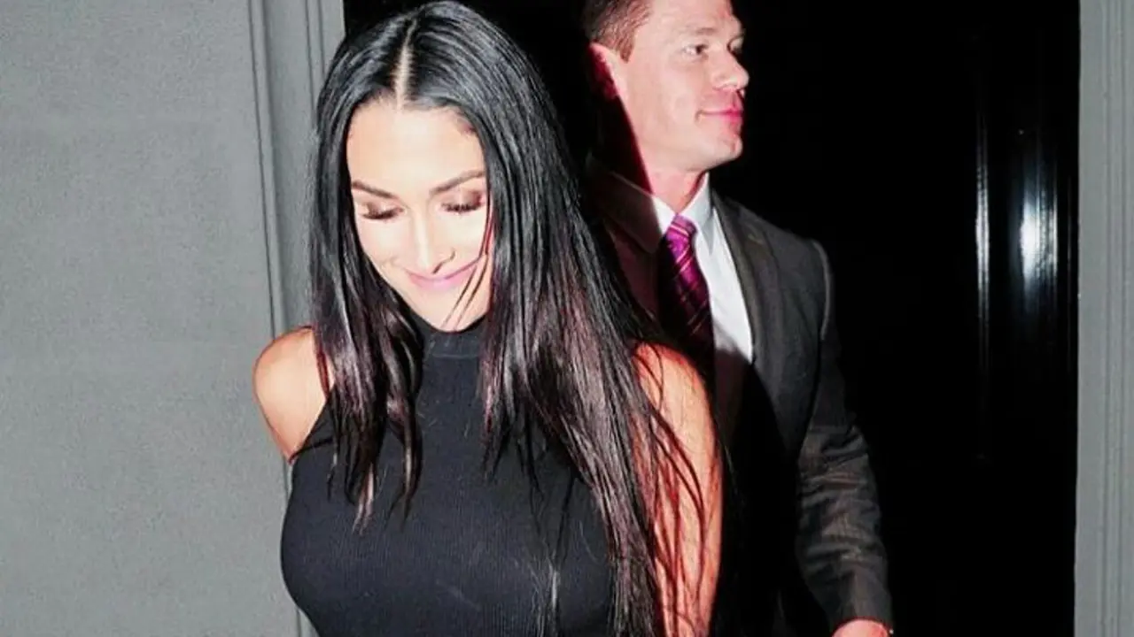 [Bintang] Nikki Bella - John Cena