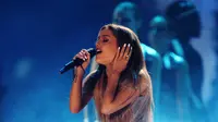 Disebut `Pelacur` oleh Bette Midler, Ariana Grande Santai