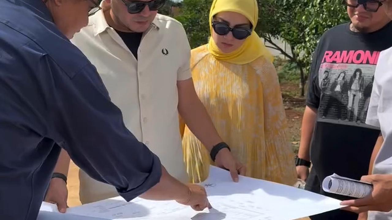 Irish Bella Temani Sang Suami Cek Proyek Baru di Subang