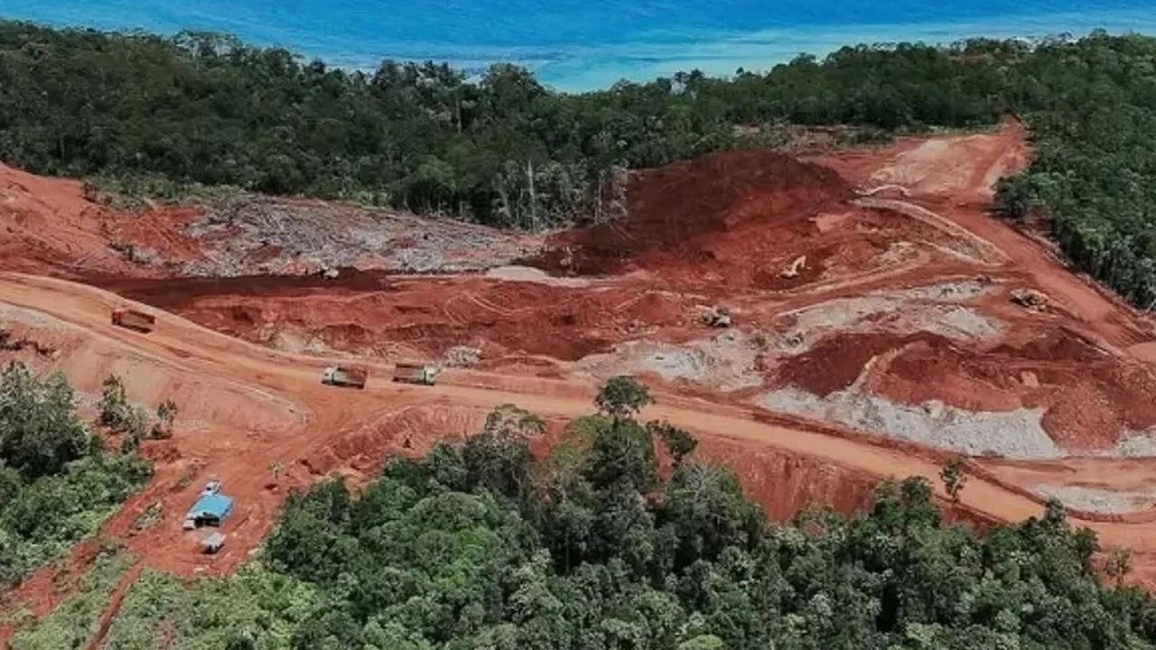 Heboh Raja Ampat 'Gundul' Akibat Tambang Nikel, Kemenpar Panggil Gubernur Papua Barat Daya