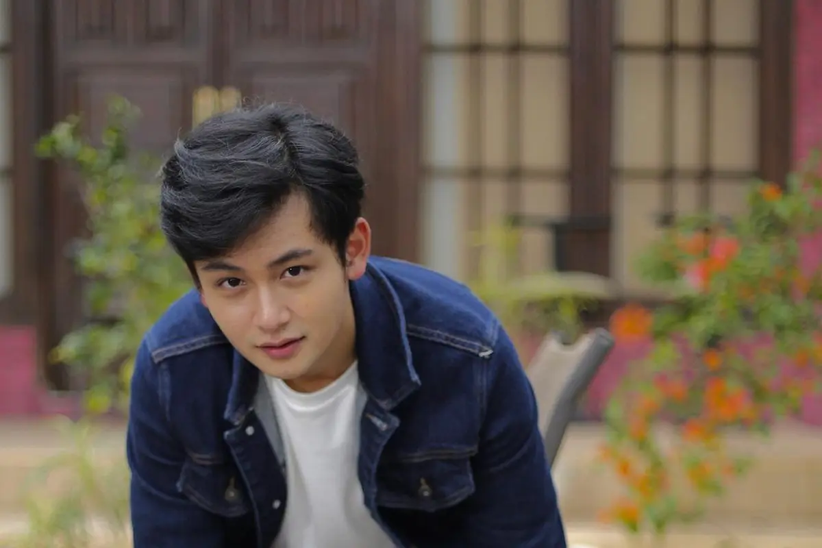 Gaya Randy Martin Saat Menggunakan Denim. (Sumber: Instagram/randymartinnn)