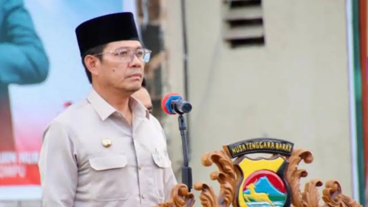 Bupati Dompu Bambang Firdaus