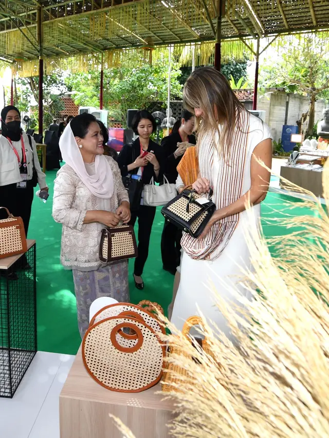 Ibu Iriana Ajak Para Pendamping Pemimpin G20 Melihat Kearifan Lokal Indonesia