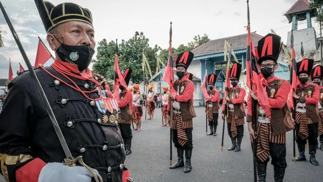 Wamenparekraf Angela Tanoesoedibjo Pingsan di Sela Pembukaan Atraksi Budaya Prajurit Solo