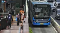 Untuk diketahui, sepanjang 2024, Transjakarta melayani 371,4 juta pelanggan dengan rata-rata lebih dari 1 juta pelanggan per hari. (Liputan6.com/Angga Yuniar)