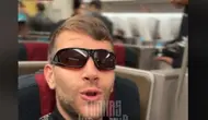 Usai Ditahan Imbang Bahrain di Laga Kontroversial, Timnas Indonesia Menuju China Naik Pesawat di Kelas Bisnis. foto: TikTok @timnasindonesia