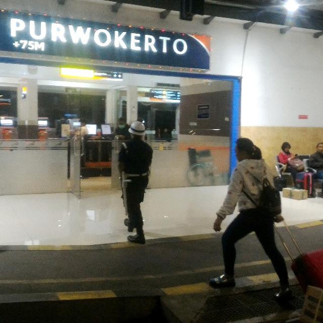 Maaf Kereta Purwokerto Jember Dibatalkan Akibat Banjir Porong Regional Liputan6 Com