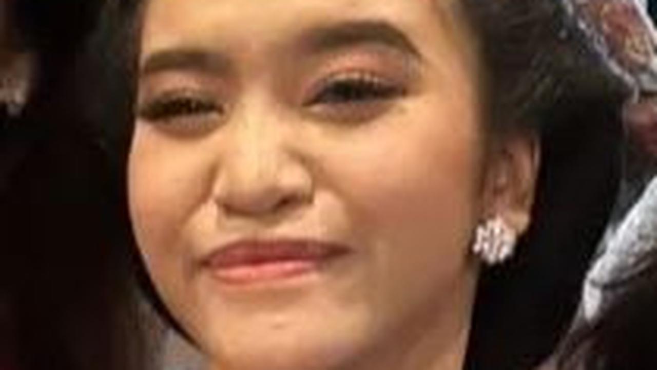 Kapan Khirani akan melanjutkan studi di Melbourne masih belum pasti, tetapi orang tuanya sangat merindukan kehadirannya di rumah.<br>