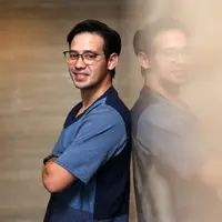 Di zaman yang sudah canggih ini memiliki pengaruh yang sangat tinggi di semua bidang, termasuk musik. Teknologi yang semakin berkembang pun melahirkan warna musik baru yang dikenal dengan Electronic Dance Music (EDM). (Nurwahyunan/Bintang.com)