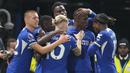 Para pemain Chelsea merayakan gol yang dicetak oleh Nicolas Jackson ke gawang Tottenham Hotspur pada laga Liga Inggris di Stadion Stamford Bridge, Jumat (3/4/2024). (AP Photo/Kirsty Wigglesworth)