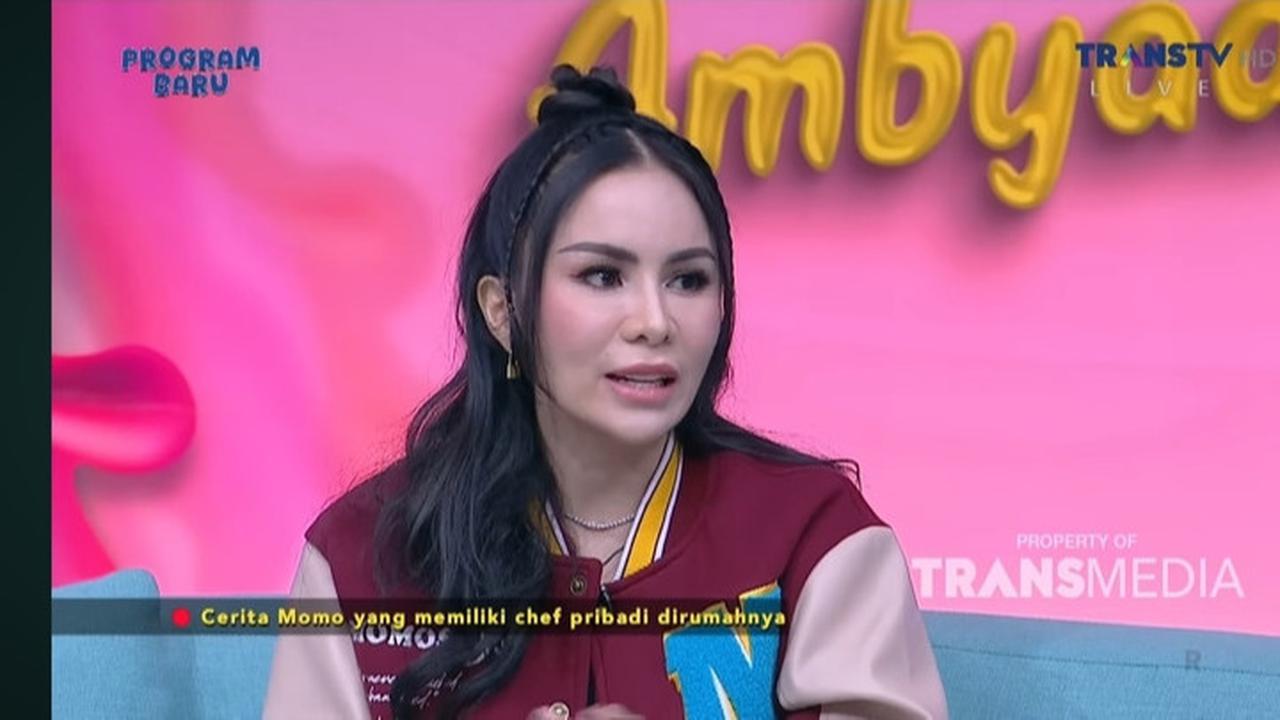 Tak Hanya Nikita Willy, Potret Momo Eks Geisha Nikmati Hidup Bergelimang Harta Hingga Punya Chef Pribadi