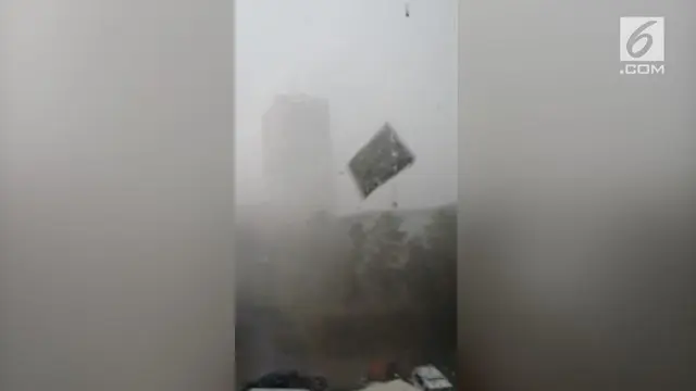 VIDEO: Detik-Detik Angin Kencang Terjang Ottawa