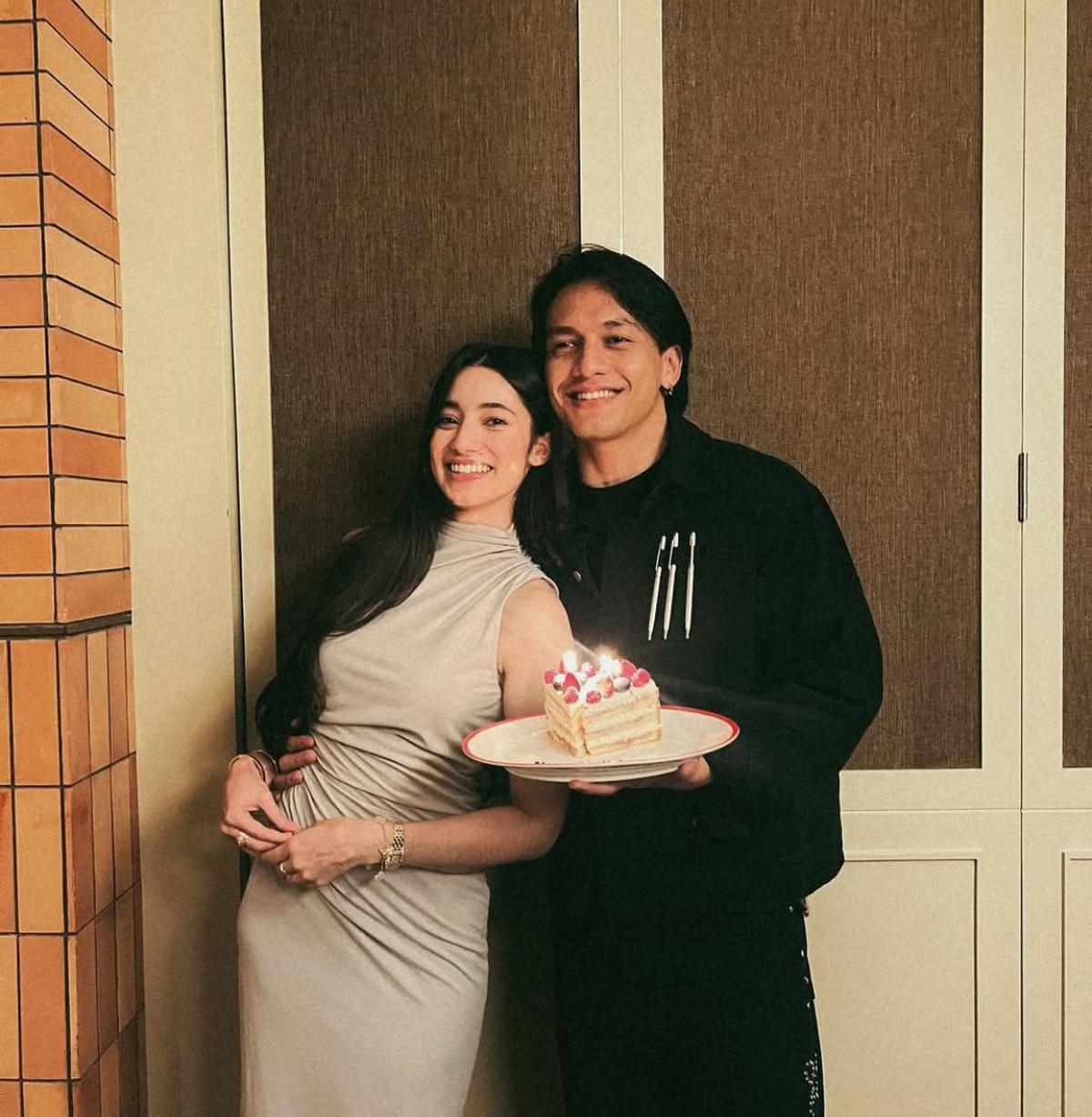 9 Potret Perayaan Ulang Tahun Jefri Nichol ke-26, Pamer Momen Mesra dengan Ameera Khan