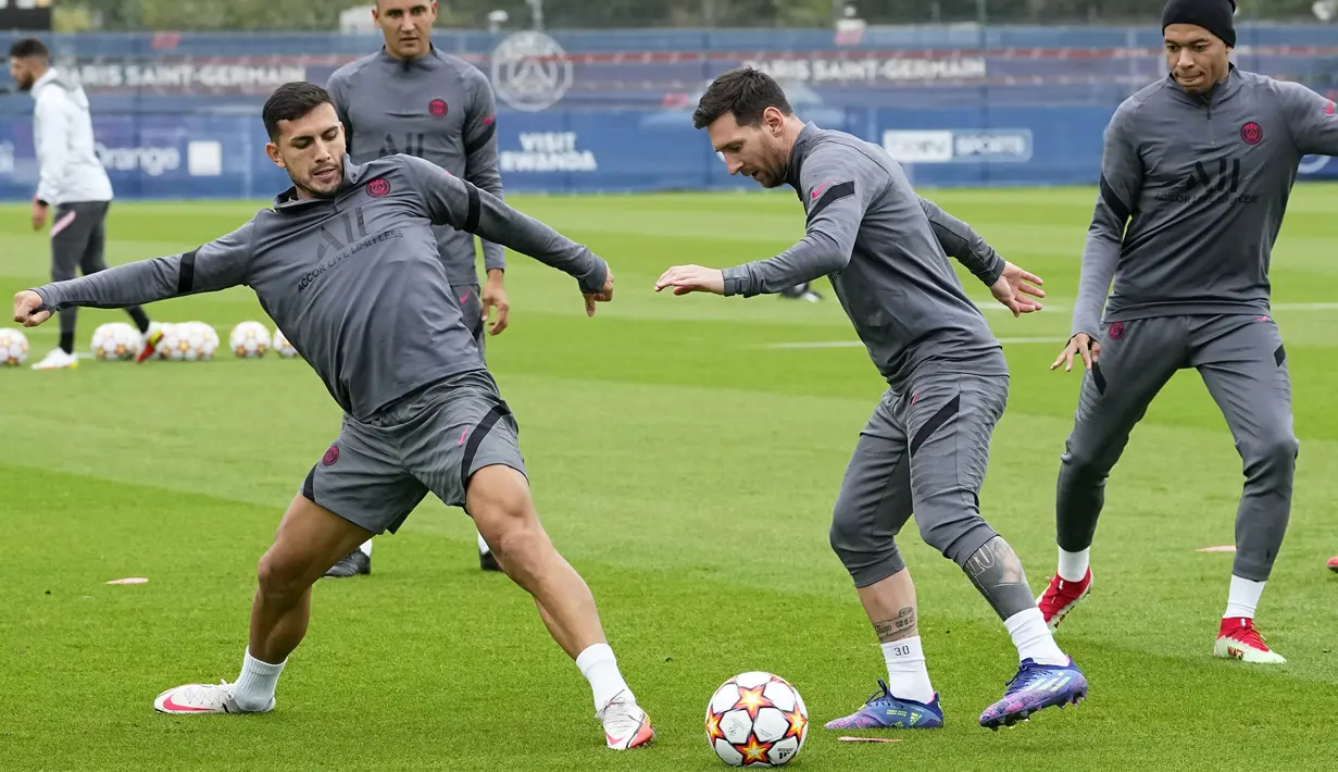 PSG sebelumnya di matchday pertama Liga Champions ditahan imbang Club Brugge 1-1 dan berada di peringkat kedua Grup A dengan satu poin. Sementara Manchester City menempati posisi pertama dengan enam poin usai kemenangan 6-3 atas RB Leipzig. (AP/Michel Euler)