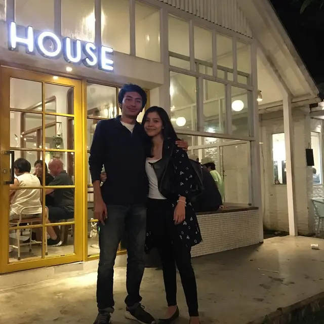 7 Potret Mesra Irshadi Bagas Pemeran Farel Heart Series Bersama Kekasih