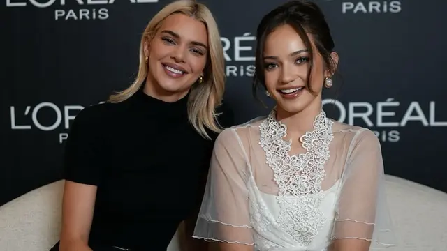 Potret Kendall Jenner bersama Enzy Storia saat event L'OreaL Paris Fashion Week 2024 (Dok. Instagram @enzystoria)
