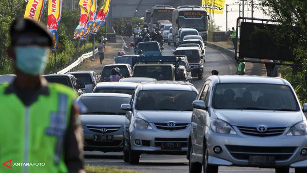 Meme Arus Balik yang Bikin Kamu Ogah Pulang Ke Jakarta
