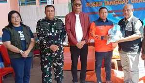 Bantuan Logistik Korban Gempa Tiba di Maumere