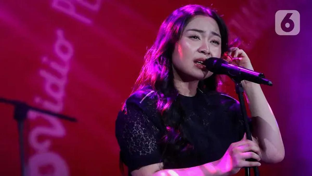 Bernadya Bikin Galau Penggemarnya di Acara Vidio Penasaran 2025