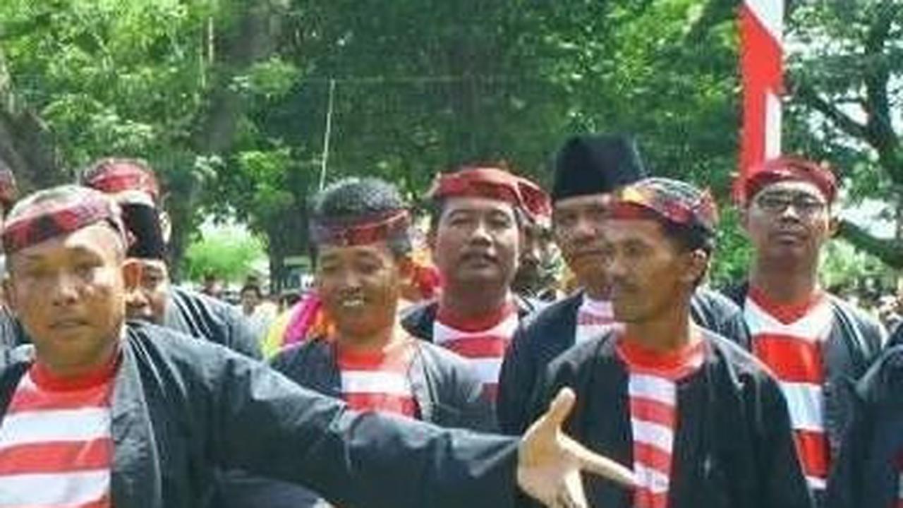 Keunikan Baju Pesa’an Asal Madura, Identik dengan Pakaian Tukang Sate