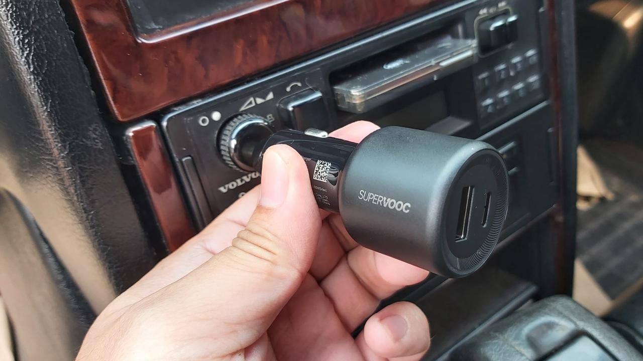 Kenapa Charger Ponsel di Mobil Tidak Bekerja? 8 Alasan dan Solusi